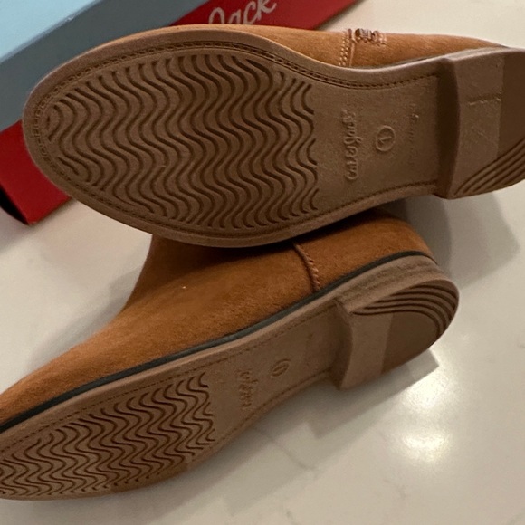 Cat & Jack Tan Kids Boots with Side Zipper - Picture 3 of 5